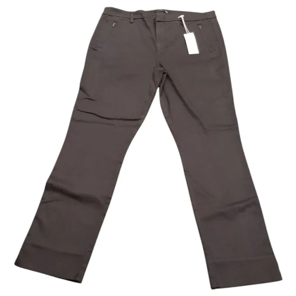 Level 99 Navy Capris Size 33